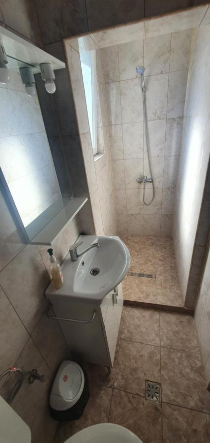 Casa Silvia Hotel Căpăţîneni-Ungureni Exterior foto